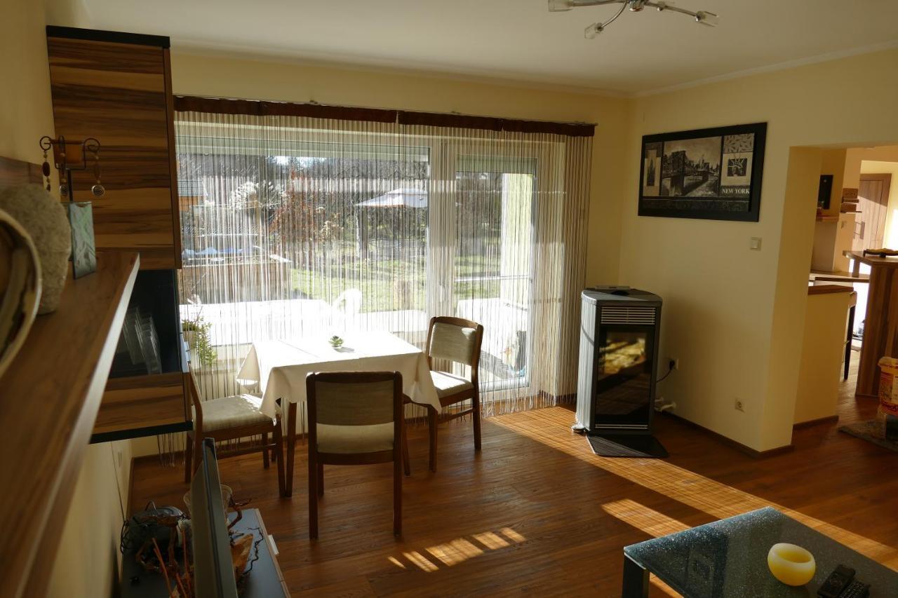 Ferienwohnung Stichauner ボーデンスドルフ 部屋 写真