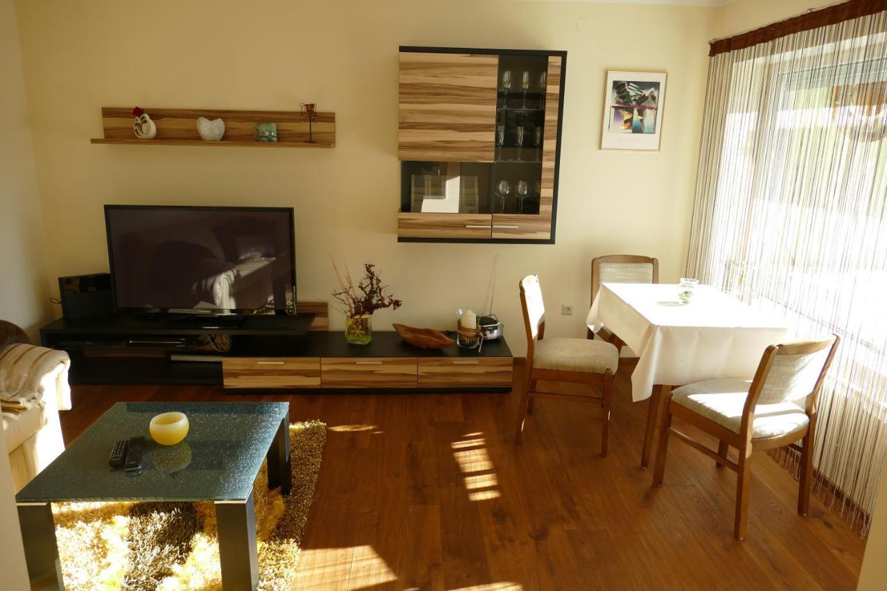 Ferienwohnung Stichauner ボーデンスドルフ 部屋 写真