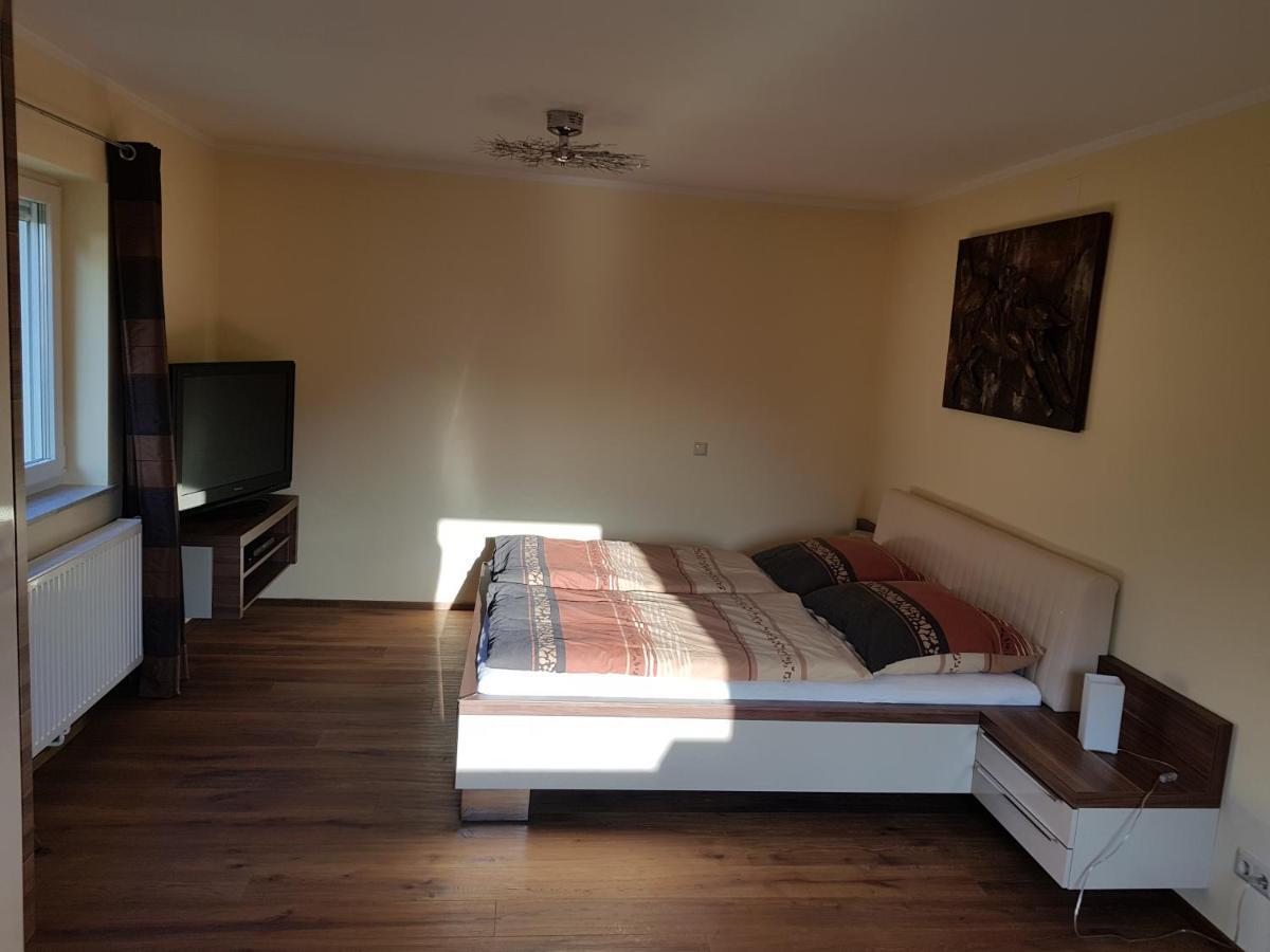 Ferienwohnung Stichauner ボーデンスドルフ 部屋 写真